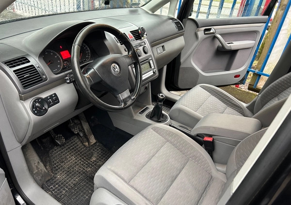 Volkswagen Touran cena 15500 przebieg: 273069, rok produkcji 2007 z Pajęczno małe 121